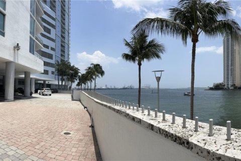 Condo in Miami, Florida, 2 bedrooms  № 2075067 - photo 6