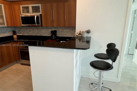 Condo in Miami, Florida, 2 bedrooms  № 2075067 - photo 29