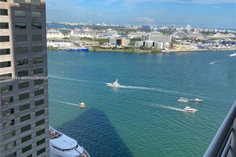 Condo in Miami, Florida, 2 bedrooms  № 2075067 - photo 4