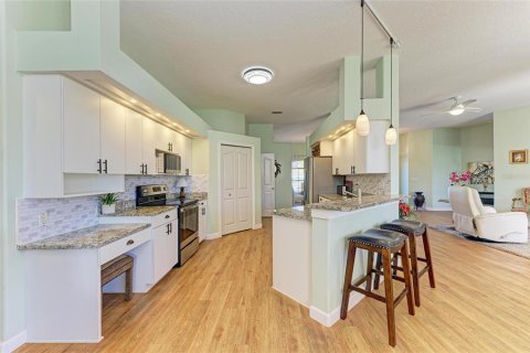 House in Sarasota, Florida 3 bedrooms, 199 sq.m. № 1734782 - photo 19