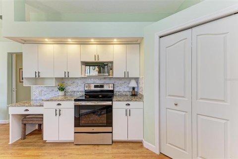 House in Sarasota, Florida 3 bedrooms, 199 sq.m. № 1734782 - photo 22