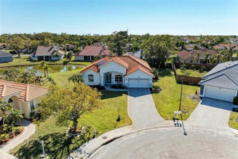 House in Sarasota, Florida 3 bedrooms, 199 sq.m. № 1734782 - photo 1