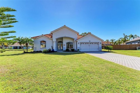 House in Sarasota, Florida 3 bedrooms, 199 sq.m. № 1734782 - photo 7