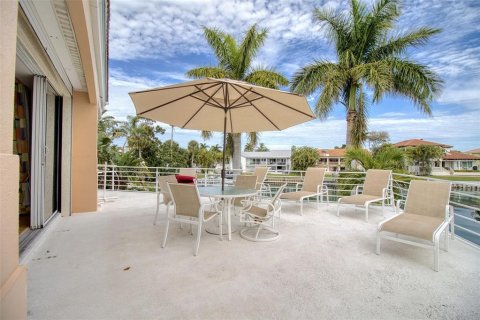 Casa en alquiler en Tierra Verde, Florida, 4 dormitorios, 306.76 m2 № 1258181 - foto 22