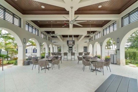 Casa en venta en Parkland, Florida, 5 dormitorios, 395.3 m2 № 2000934 - foto 20