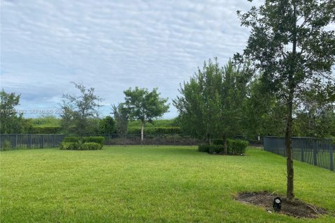 Casa en venta en Parkland, Florida, 5 dormitorios, 395.3 m2 № 2000934 - foto 16