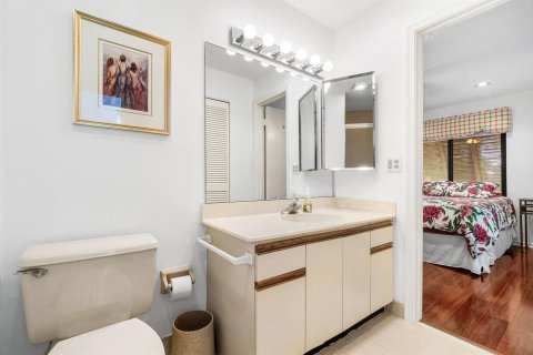 Condo in Boynton Beach, Florida, 2 bedrooms  № 2188116 - photo 26