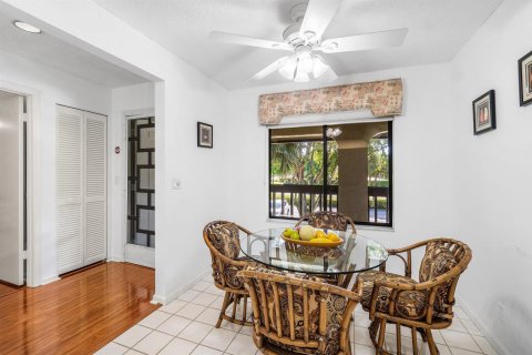 Condo in Boynton Beach, Florida, 2 bedrooms  № 2188116 - photo 12