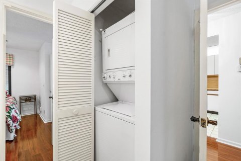Condo in Boynton Beach, Florida, 2 bedrooms  № 2188116 - photo 27