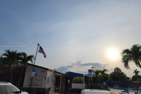 Touwnhouse à vendre à Margate, Floride: 3 chambres, 130.06 m2 № 2016471 - photo 9