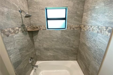 Casa en venta en Port Charlotte, Florida, 3 dormitorios, 168.34 m2 № 1192800 - foto 19