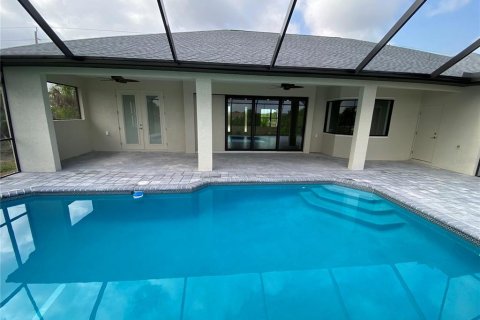 Casa en venta en Port Charlotte, Florida, 3 dormitorios, 168.34 m2 № 1192800 - foto 25