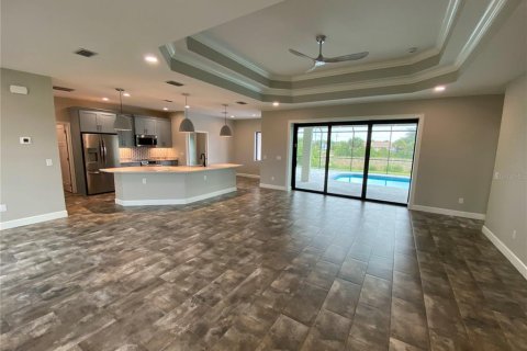 Casa en venta en Port Charlotte, Florida, 3 dormitorios, 168.34 m2 № 1192800 - foto 4
