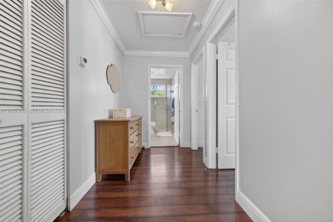 House in Sunrise, Florida 4 bedrooms, 229.28 sq.m. № 2043779 - photo 24