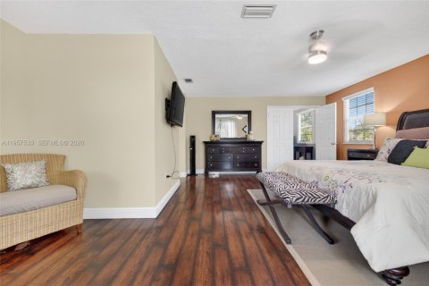 House in Sunrise, Florida 4 bedrooms, 229.28 sq.m. № 2043779 - photo 6