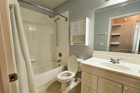 Купить таунхаус в Дэвенпорт, Флорида 11 комнат, 154.59м2, № 1885804 - фото 9