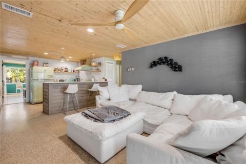 Casa en venta en New Smyrna Beach, Florida, 3 dormitorios, 113.9 m2 № 2116616 - foto 19