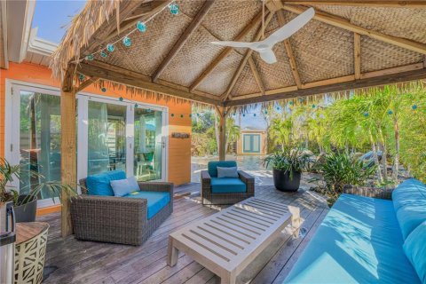 Casa en venta en New Smyrna Beach, Florida, 3 dormitorios, 113.9 m2 № 2116616 - foto 3