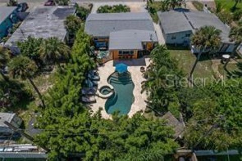 Casa en New Smyrna Beach, Florida 3 dormitorios, 113.9 m2 № 2116616