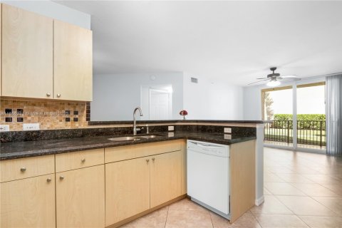 Condo in Boynton Beach, Florida, 2 bedrooms  № 1878440 - photo 10