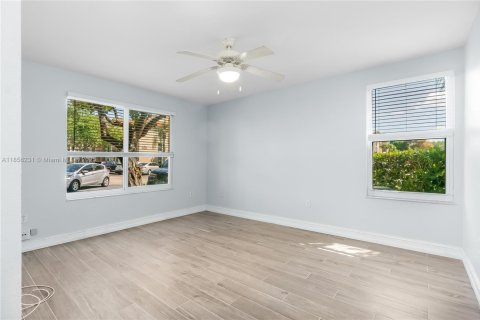 Condo in Boynton Beach, Florida, 2 bedrooms  № 1878440 - photo 15