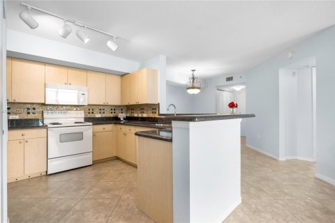 Condo in Boynton Beach, Florida, 2 bedrooms  № 1878440 - photo 7