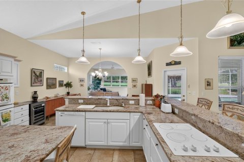 Casa en venta en Ocala, Florida, 3 dormitorios, 234.67 m2 № 2316672 - foto 10