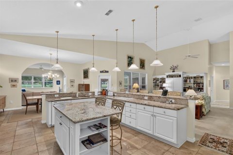 Casa en venta en Ocala, Florida, 3 dormitorios, 234.67 m2 № 2316672 - foto 8