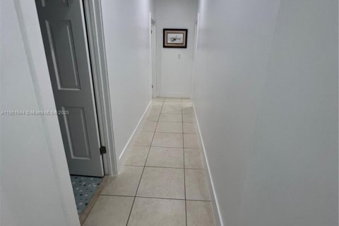 Villa ou maison à louer à Marathon, Floride: 5 chambres № 1890616 - photo 28