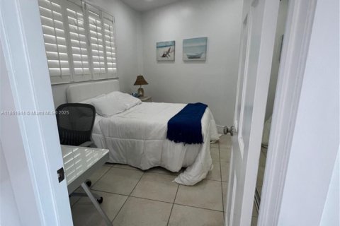 Villa ou maison à louer à Marathon, Floride: 5 chambres № 1890616 - photo 18