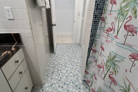 Villa ou maison à louer à Marathon, Floride: 5 chambres № 1890616 - photo 27