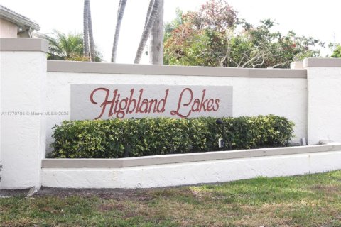 House in Bradenton, Florida 2 bedrooms, 146.97 sq.m. № 1702087 - photo 6