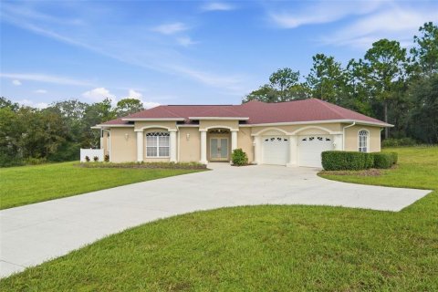Casa en Beverly Hills, Florida 4 dormitorios, 259.29 m2 № 2388814
