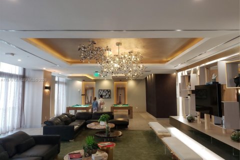 Condo in Miami, Florida, 1 bedroom  № 2041869 - photo 21