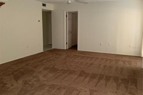 Condominio en alquiler en Sarasota, Florida, 2 dormitorios, 91.23 m2 № 1619122 - foto 4