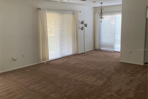 Condominio en alquiler en Sarasota, Florida, 2 dormitorios, 91.23 m2 № 1619122 - foto 3