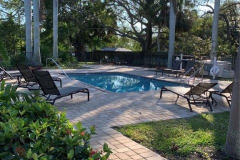Condominio en alquiler en Sarasota, Florida, 2 dormitorios, 91.23 m2 № 1619122 - foto 2