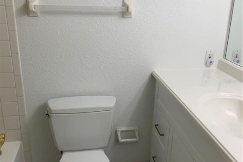 Condominio en alquiler en Sarasota, Florida, 2 dormitorios, 91.23 m2 № 1619122 - foto 11