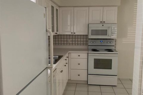 Condominio en alquiler en Sarasota, Florida, 2 dormitorios, 91.23 m2 № 1619122 - foto 5