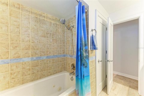 House in Bradenton, Florida 3 bedrooms, 139.35 sq.m. № 1851273 - photo 25