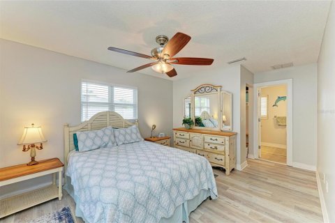House in Bradenton, Florida 3 bedrooms, 139.35 sq.m. № 1851273 - photo 16