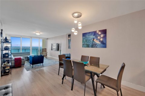 Condominio en alquiler en Hollywood, Florida, 1 dormitorio, 69.21 m2 № 1952160 - foto 7