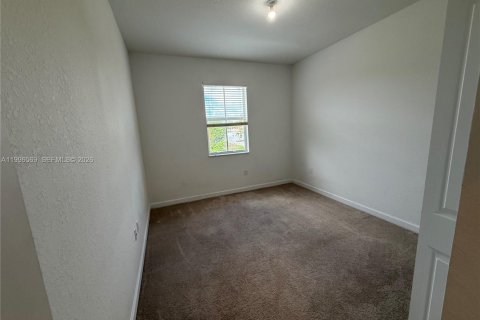 Touwnhouse à louer à Miami, Floride: 4 chambres, 169.08 m2 № 2063171 - photo 14