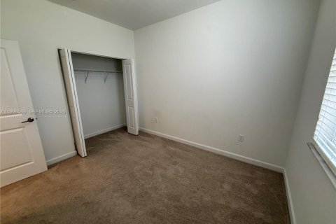 Touwnhouse à louer à Miami, Floride: 4 chambres, 169.08 m2 № 2063171 - photo 11