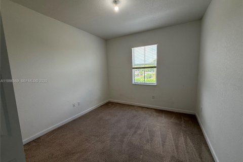 Touwnhouse à louer à Miami, Floride: 4 chambres, 169.08 m2 № 2063171 - photo 15