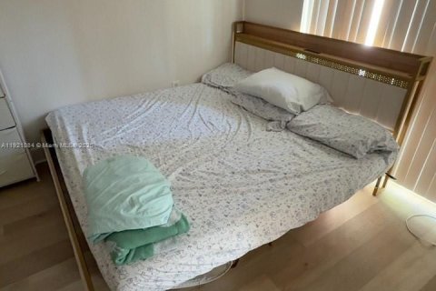 Купить кондоминиум в Саут-Майами, Флорида 2 спальни, 93.83м2, № 1975228 - фото 8