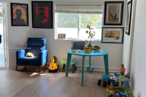 Купить кондоминиум в Саут-Майами, Флорида 2 спальни, 93.83м2, № 1975228 - фото 2