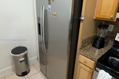 Купить кондоминиум в Саут-Майами, Флорида 2 спальни, 93.83м2, № 1975228 - фото 5