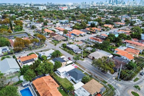 Villa ou maison à vendre à Miami, Floride: 3 chambres, 154.87 m2 № 2032214 - photo 5