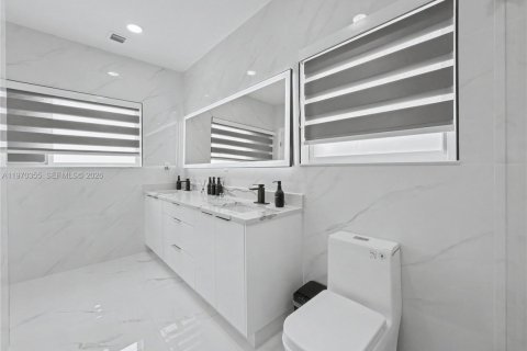 Купить виллу или дом в Майами, Флорида 3 спальни, 154.87м2, № 2032214 - фото 24